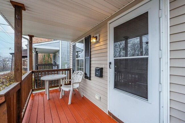 Photo - 2229 Symmes St House