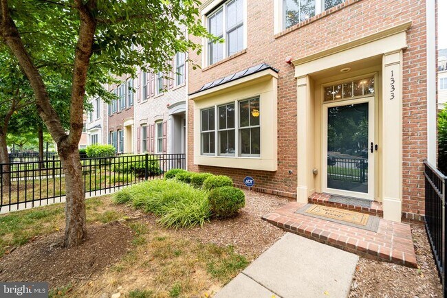 Foto del edificio - 1333 Powhatan St
