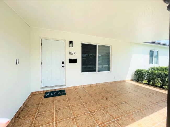 Building Photo - 11271 SW 48th St