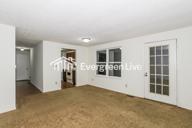 Building Photo - 8654 Belle Chase Dr