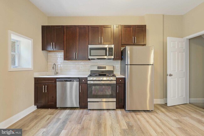 Foto del edificio - 3445 Cottage Ave