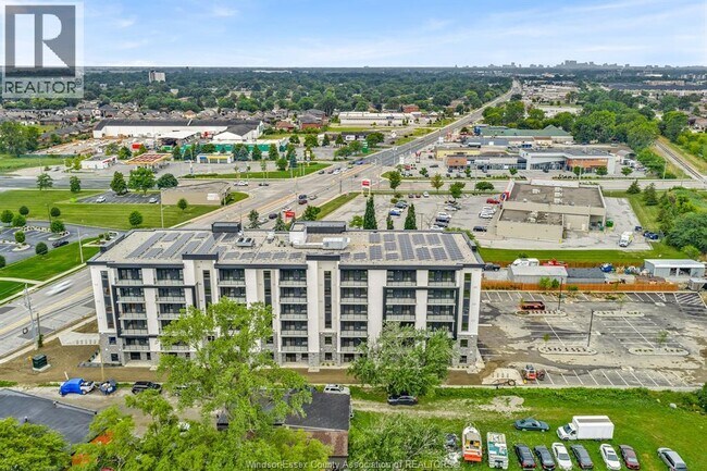 Photo du bâtiment - 11646 Tecumseh Rd E