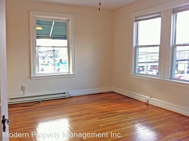 Building Photo - 210 Woodland Ave