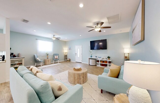 Foto del edificio - 8995 82nd Avenue N