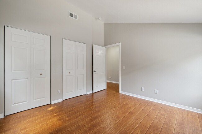 Foto del edificio - 3709 Las Flores Canyon Rd