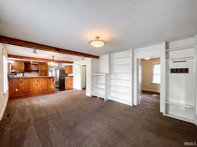 Foto del edificio - 410 E Hillside Dr