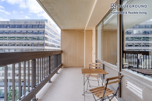 Foto del edificio - 1515 Richmond Hwy