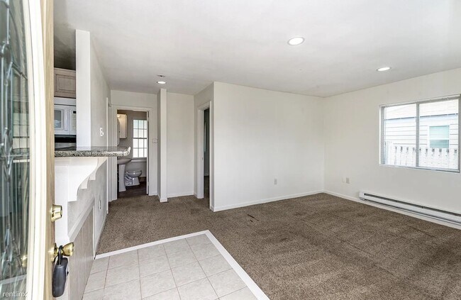 Building Photo - 2 br, 1 bath House - 820 South Oxford Street
