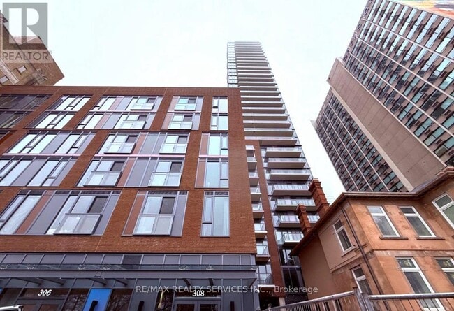 Building Photo - 308-2308 Jarvis St