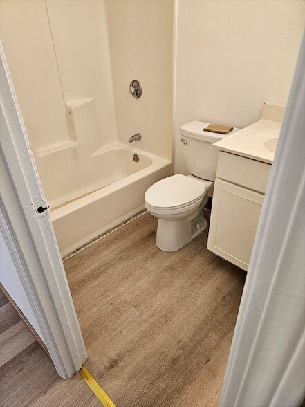 Foto del edificio - 75 Scotch Pond Pl