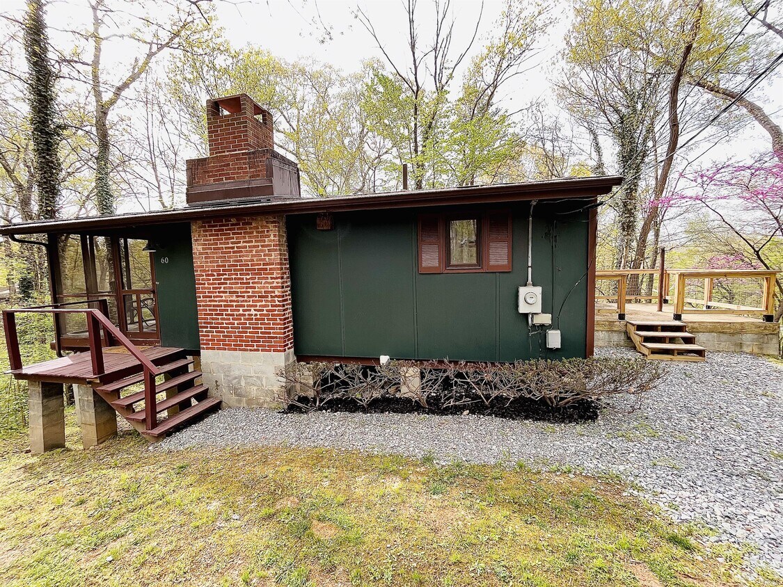 60 Moss Ln, Harpers Ferry, WV 25425 House Rental in Harpers Ferry, WV