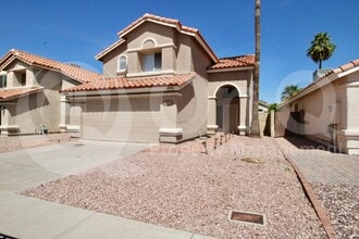 Building Photo - 1326 E Helena Dr