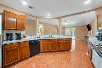 Building Photo - 16122 Taloncrest Dr