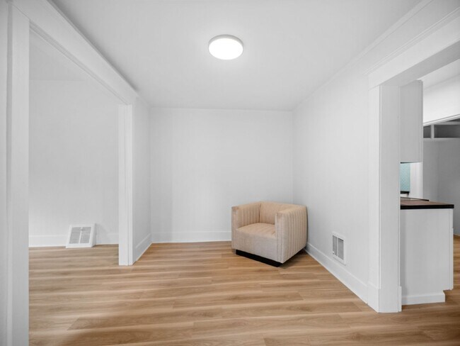 Foto del edificio - Quaint and Cute 1 Bedroom Close to Hospitals