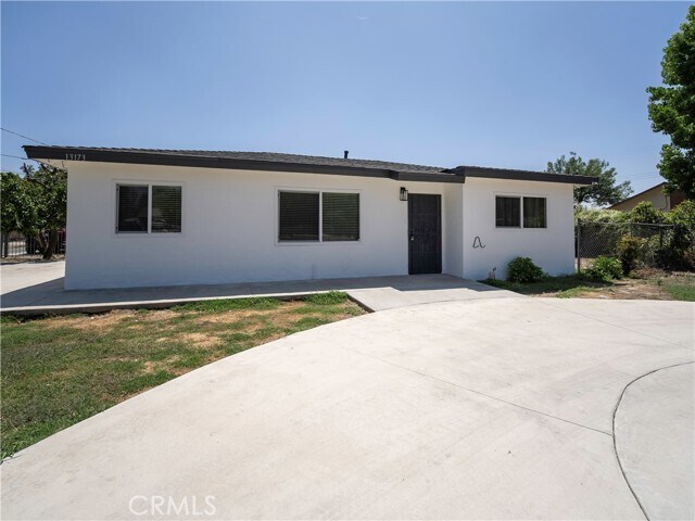Foto del edificio - 13173 McKinley Ave