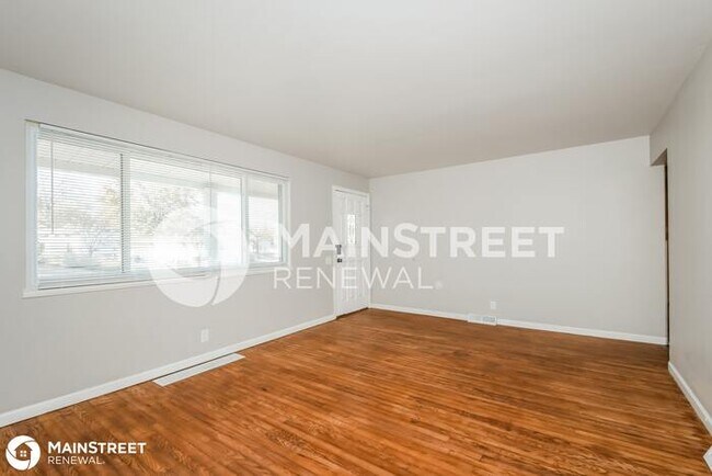 Foto del edificio - 10341 Trask Dr, St Louis, MO 63136