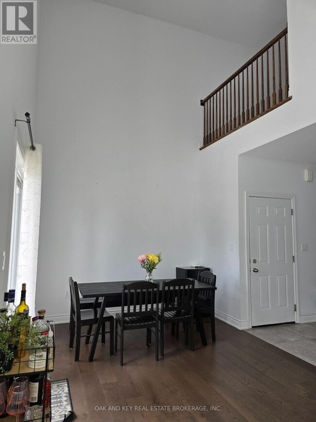 Building Photo - 255 Woolwich St