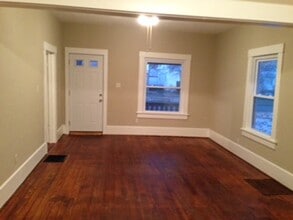 Building Photo - 211 W Adams St