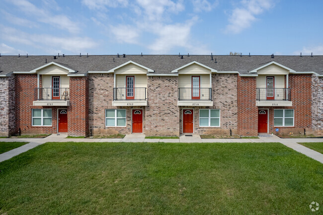 Building Photo - Shaver Landing