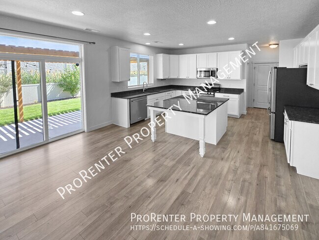 Foto del edificio - 1152 W Beacon Way