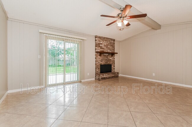Building Photo - 556 Gulfstream Trail W