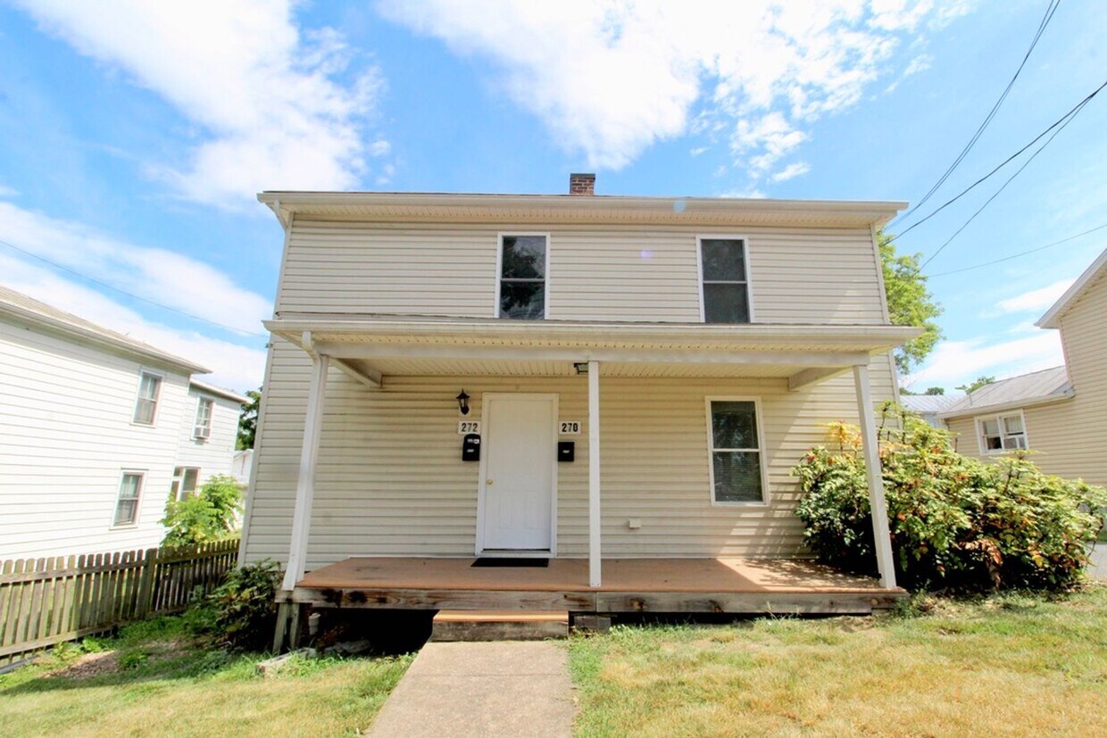 Foto principal - 272 W Bruce St