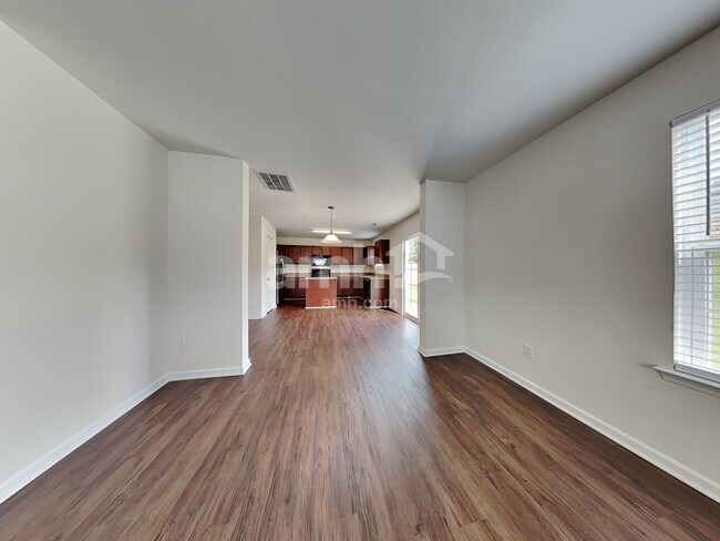 Foto del edificio - 4875 Old Towne Village Cir
