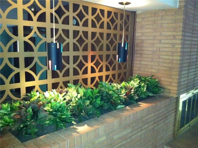 Foto del edificio - 10504 Lake Gardens Dr