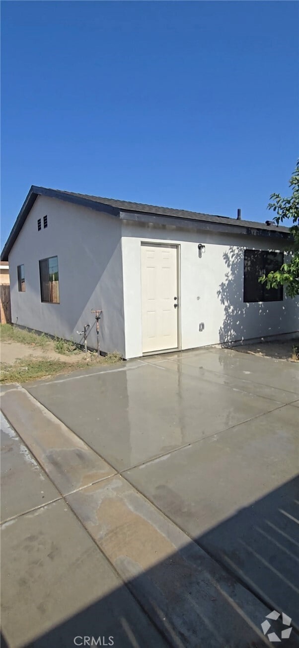 Building Photo - 1340 Highland Ave