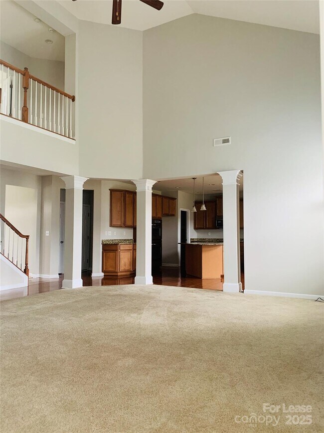 Foto del edificio - 1472 Chandler Ave NW