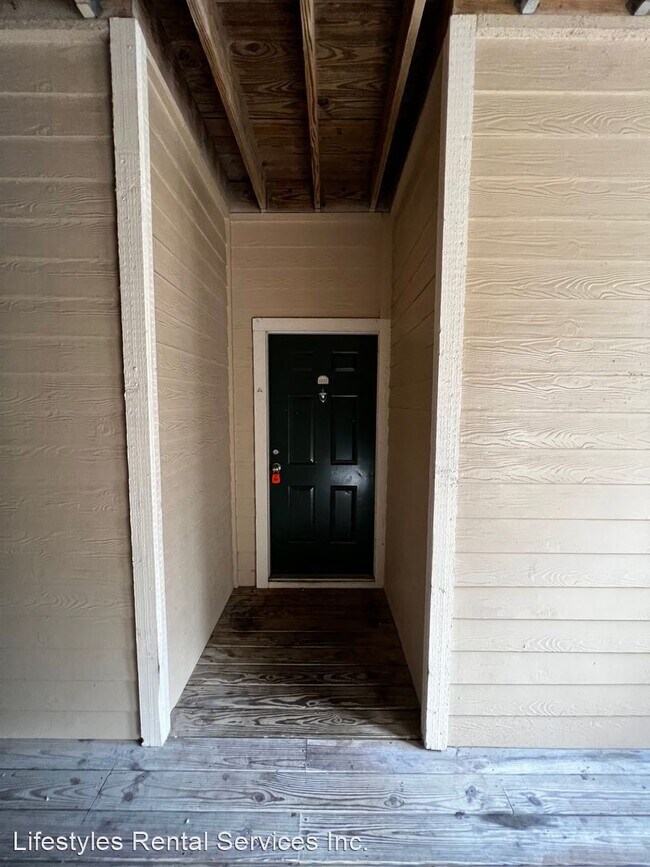 Foto del edificio - 2 br, 2 bath House - 201 Colima Ct 1222