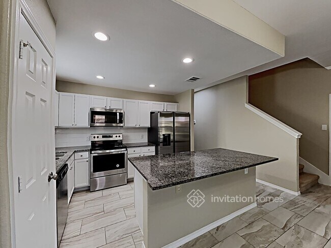 Building Photo - 3106 Lenway St
