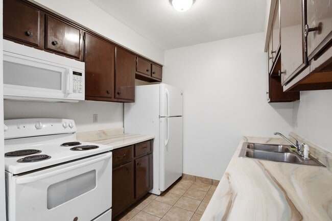Photo - 825 South Grand Avenue Apartment