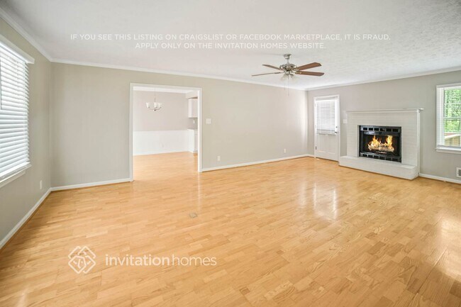 Building Photo - 150 Saratoga Dr NW