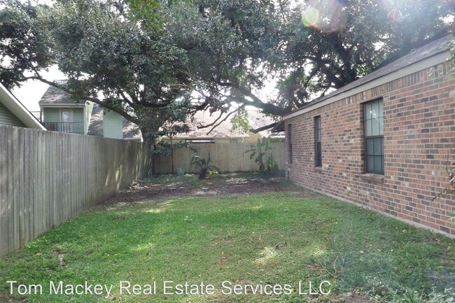 Building Photo - 2 br, 2 bath House - 1819 Stonegate Ct.