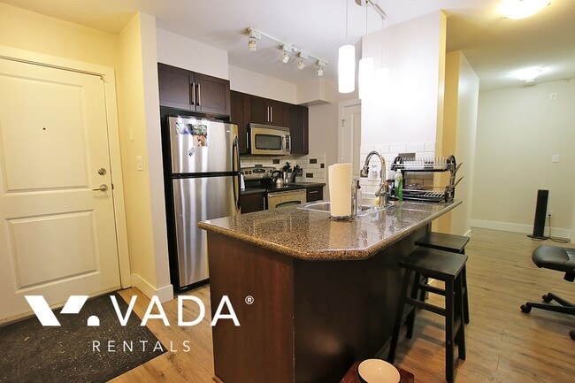 Building Photo - Bordeaux Apartment For Rent 110-2468 Atkin...