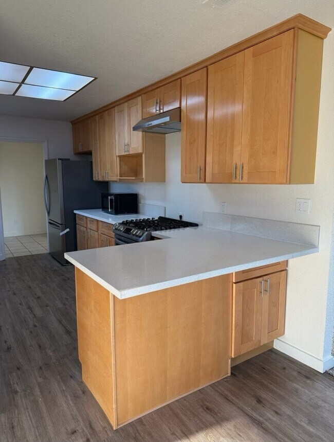 Foto del edificio - 4310 Hillview Dr