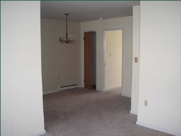 Room - 446 E Patrick St