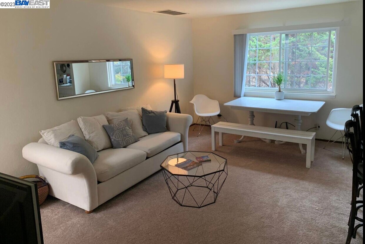 Foto principal - 301 Poplar St #4 Unit 4,Mill Vly