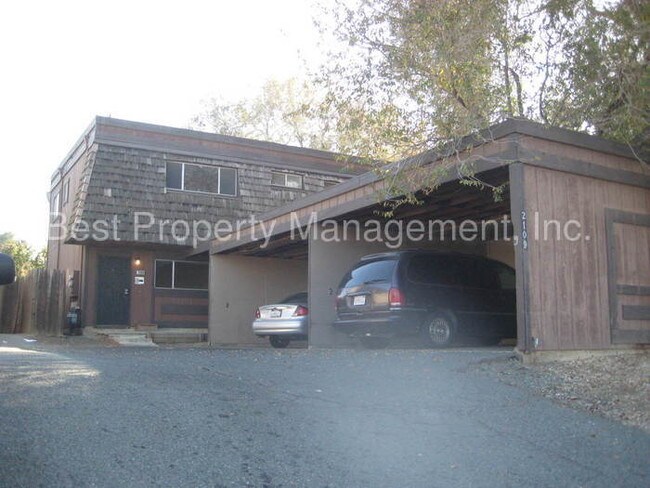 Building Photo - 2109 L St