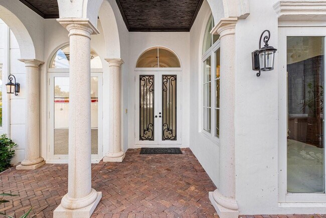 Foto del edificio - 549 NE 19th Ave