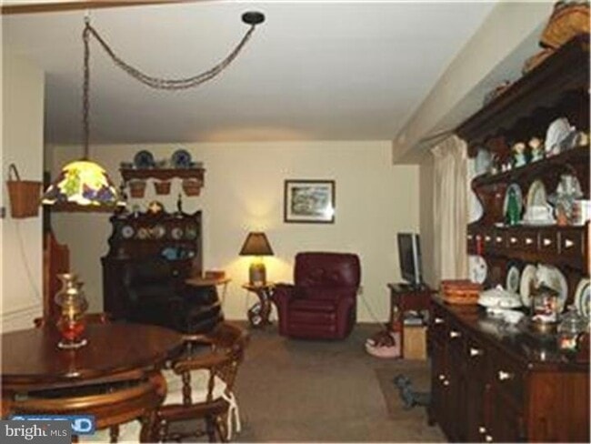 Building Photo - 13A Kittery Ct