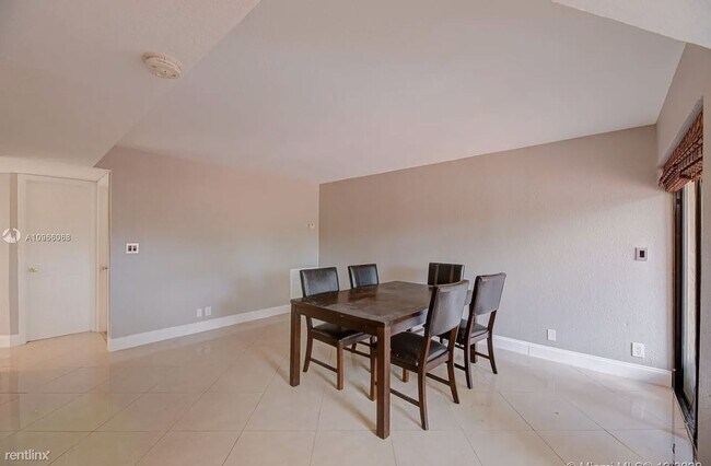Foto del edificio - 4 br, 2 bath House - 9953 SW 147th Ct