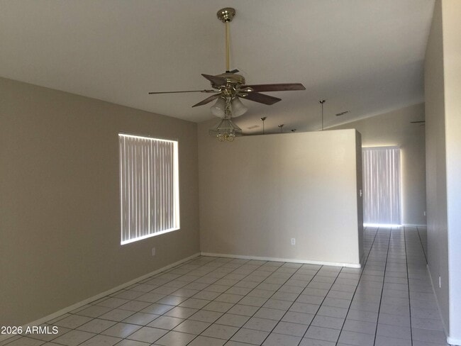 Building Photo - 3215 W Abraham Ln