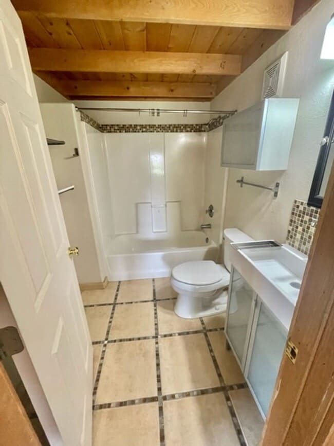 Building Photo - 1BD Loft in the Heart of Downtown Pagosa Springs