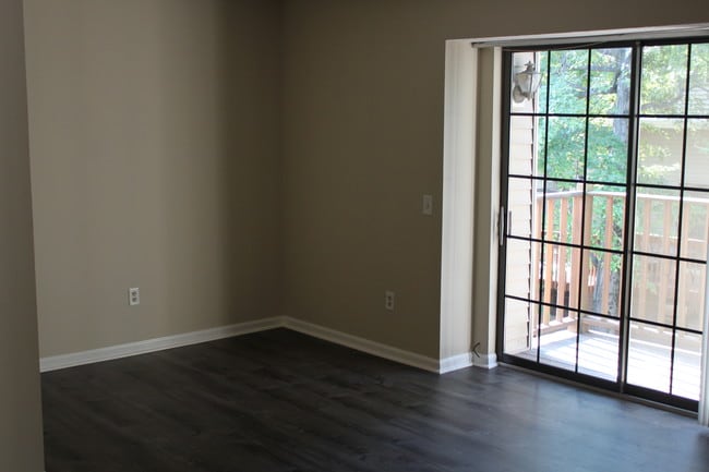 Living Room - 48 N Mountain Rd