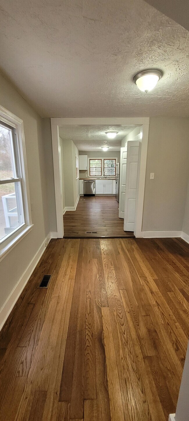 Foto del edificio - 928 Oglewood Ave