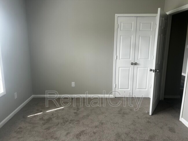 Foto del edificio - 8 Channing Loop