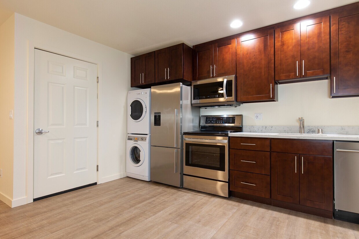Primary Photo - 616 N 48th St