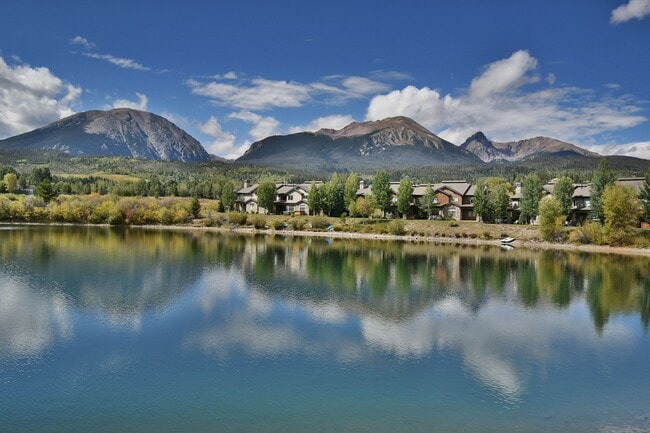 Building Photo - 172 Robin Dr